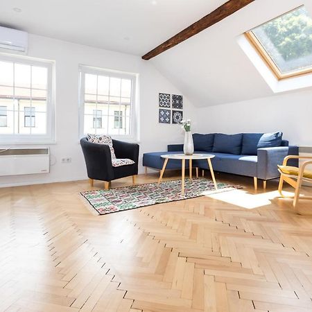 Heart Of Downtown Suite Szarajevó Kültér fotó
